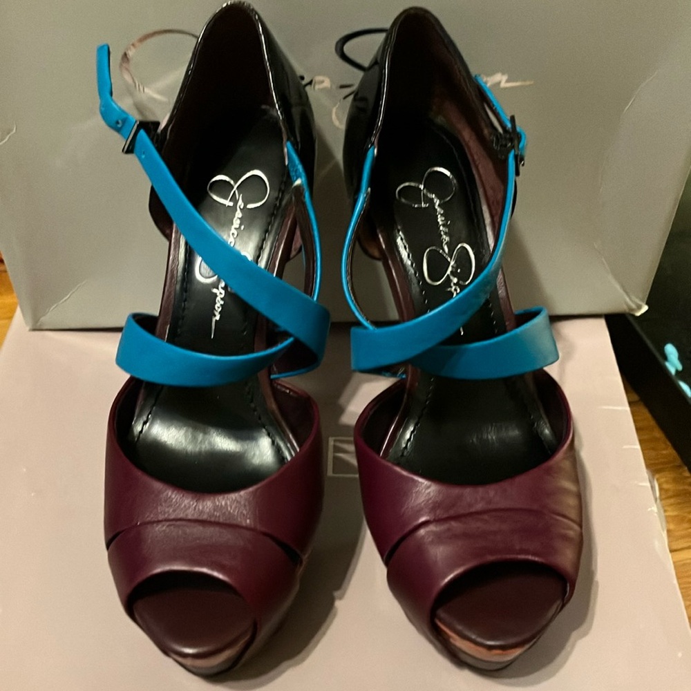 Jessica Simpson Maroon and Blue Heels